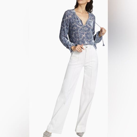 Poppy's blue floral blouse on The Bold and the Beautiful - Picture 13 of 13